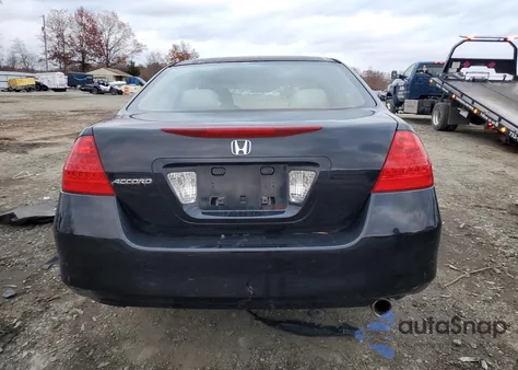 2006 Honda Accord Lx z USA, uszkodzony, nr VIN 1HGCM564X6A074247